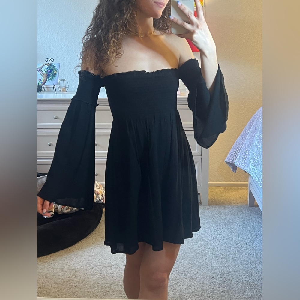 black mini flowy dress